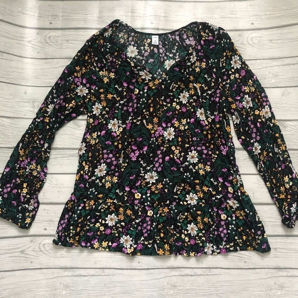 Old Navy black floral tunic-M tall